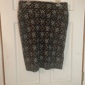 LuLaRoe Black Geometric Pencil Skirt
Ladies Size L
